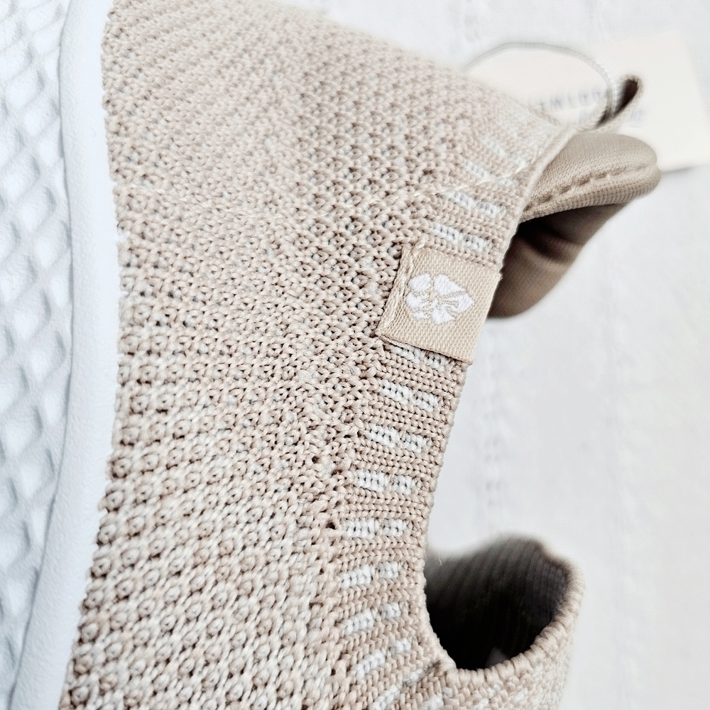 Tommy Bahama Memory Foam Knit Athletic Shoes Neutral Athleisure Stretch Women 10 - Picture 8 of 14